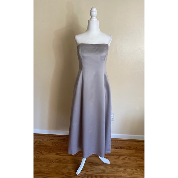 Nicole Miller Dresses & Skirts - Nicole Miller Silver / Gray Satin Dress